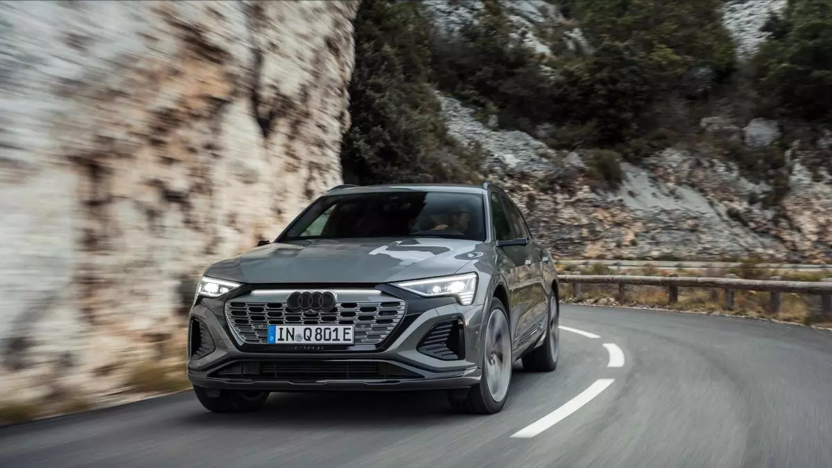 Audi Q8 e-tron, carácter distinguido para el buque insignia de la marca