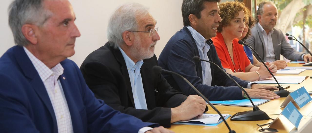 Carlos Mazón interviene en un acto de la Diputación de Alicante.