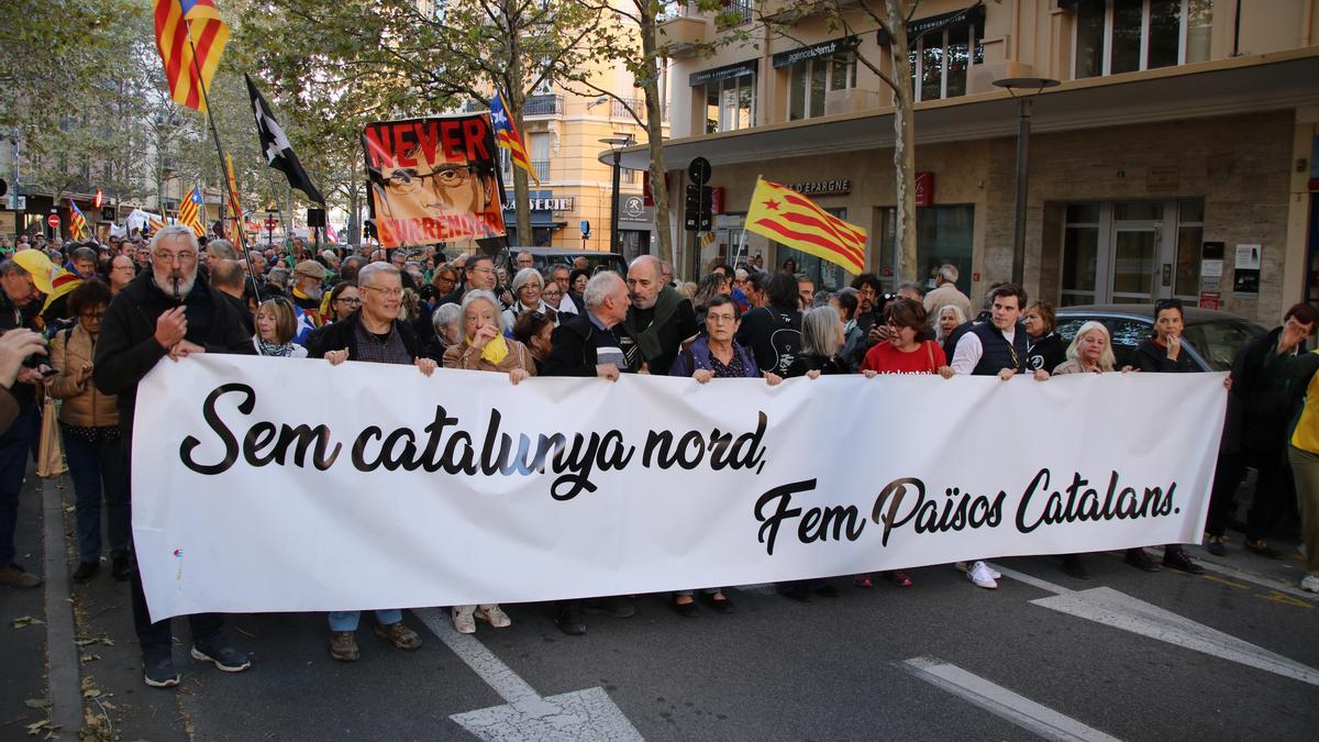 La marxa que s&#039;ha fet a Perpinyà en contra del Tractat dels Pirineus
