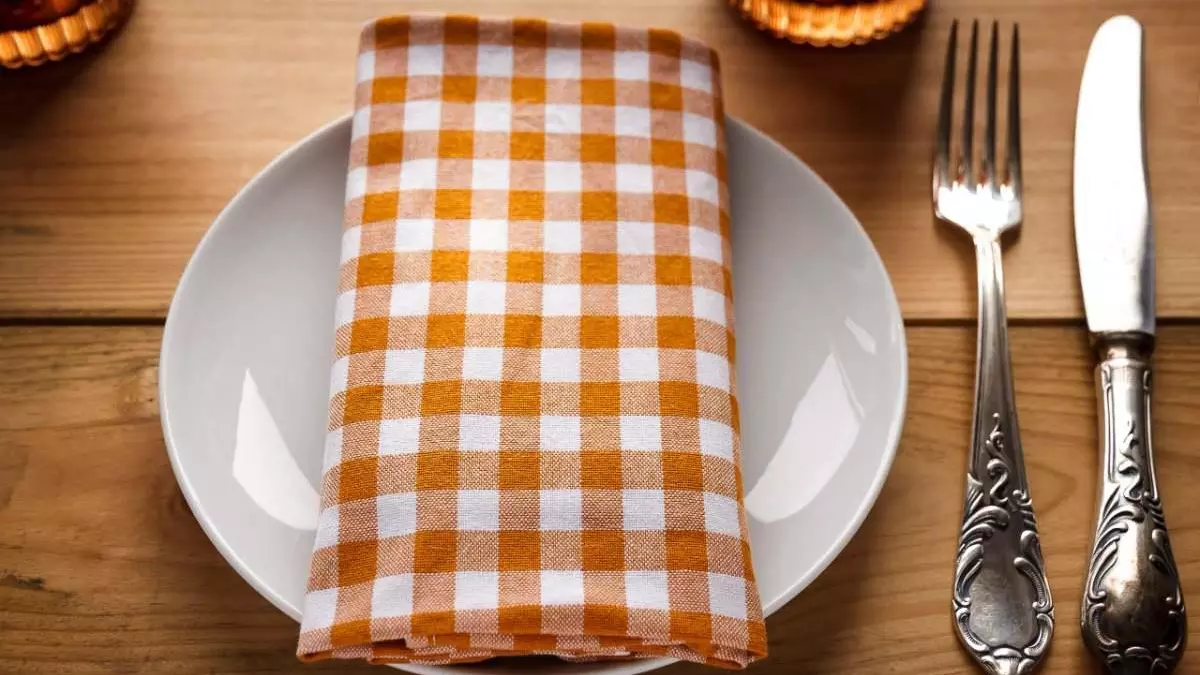 El significado de los cubiertos sobre el plato: ¿Cómo indico que me ha gustado?