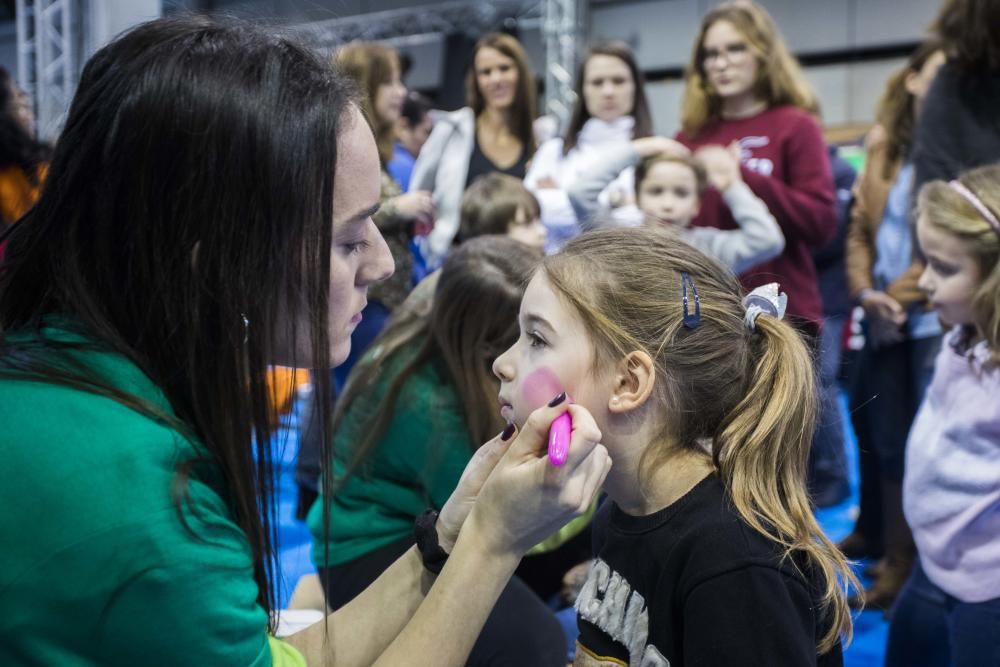 Cientos de niños y niñas disfrutan de Expojove 2019