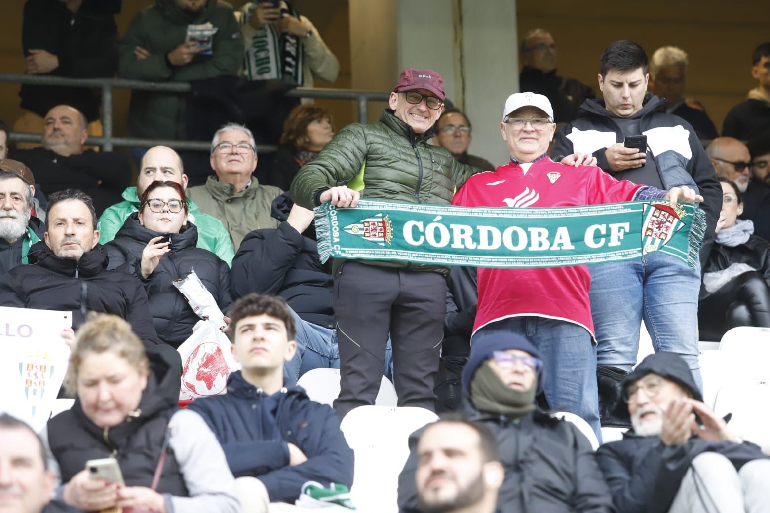 Córdoba CF-Racing de Santander | Las imágenes de la afición blanquiverde en El Arcángel