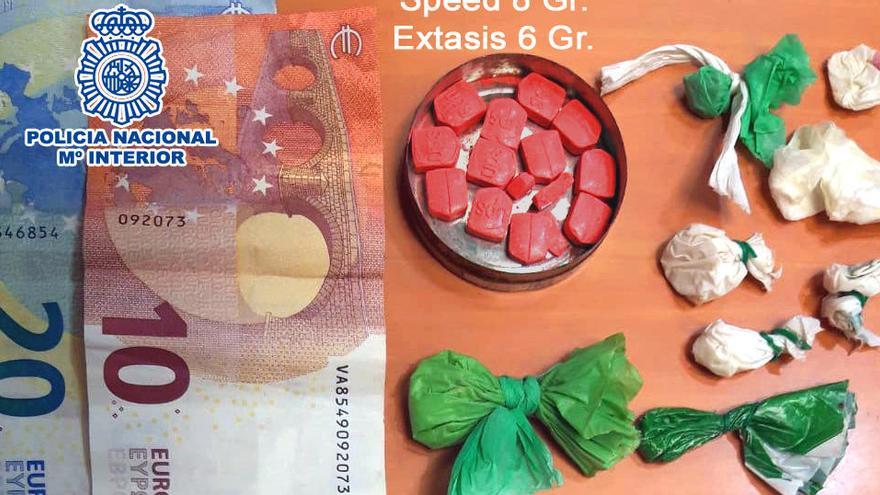 Detenido un hombre en Alicante que portaba drogas de diseño listas para consumir en una fiesta