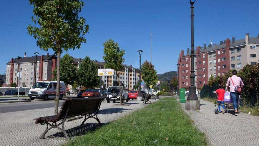 Langreo impulsa un plan para mejorar la imagen de la zona urbana del concejo