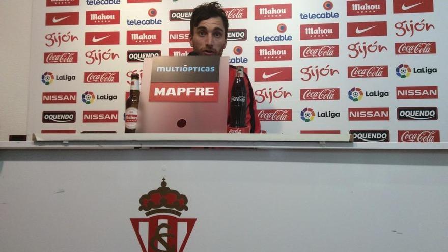 Amorebieta, tras el entrenamiento de esta mañana en Mareo.