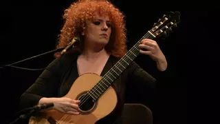 Yhael May hace volar al público de Córdoba con su inspiradora guitarra y su voz