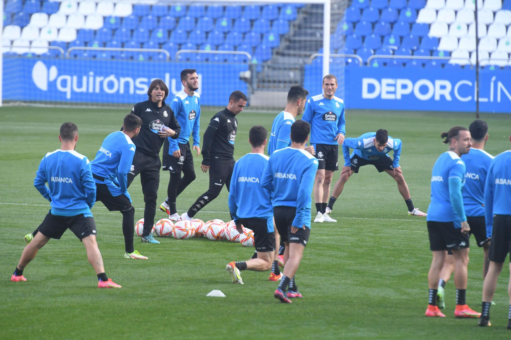 Entrenamiento del Dépor antes del partido fantasma ante el Extremadura