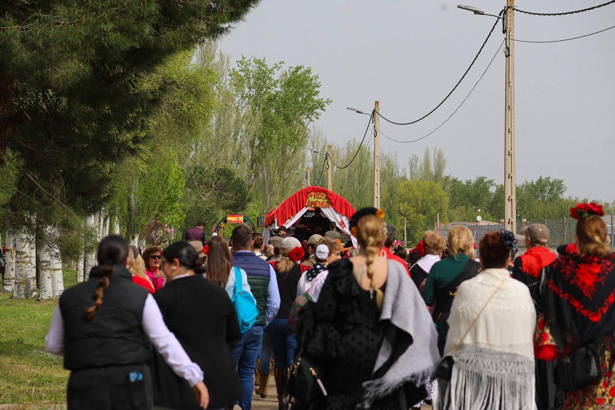 GALERÍA | Villaralbo baila por Sevillanas