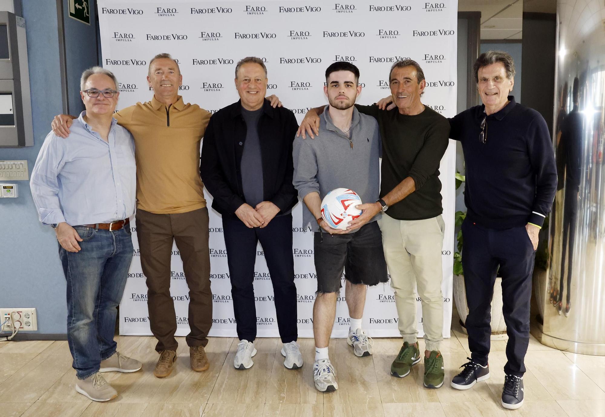 Encuentro de exjugadores y capitanes del Celta con suscriptores de FARO