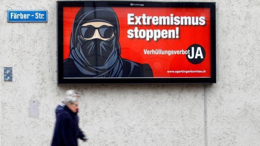 Los suizos aprueban en referéndum la prohibición del velo femenino