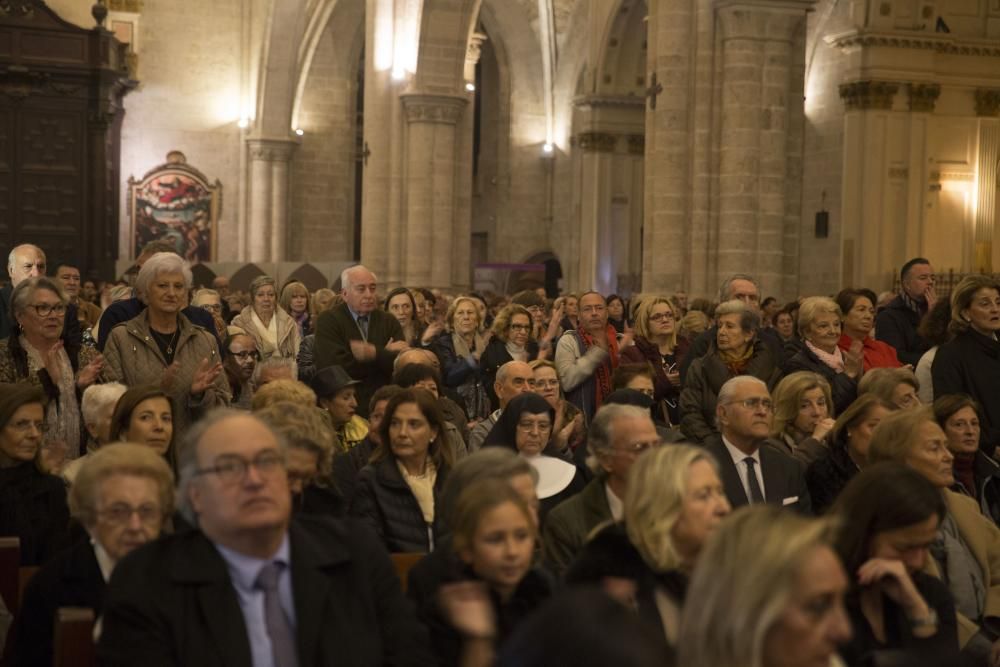 La Catedral de Valencia se llena para despedir a Rita Barberá.