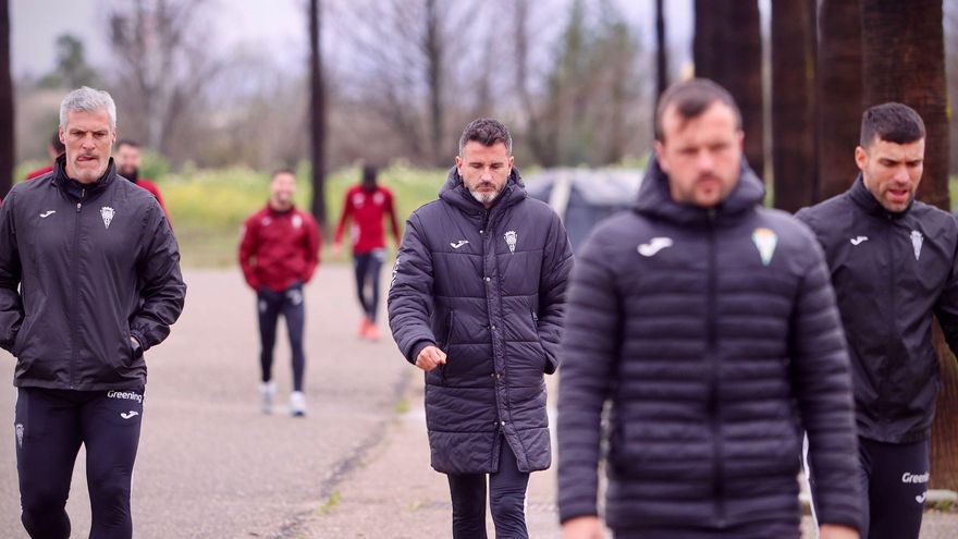 El Córdoba CF busca licencia para soñar ante el Elche
