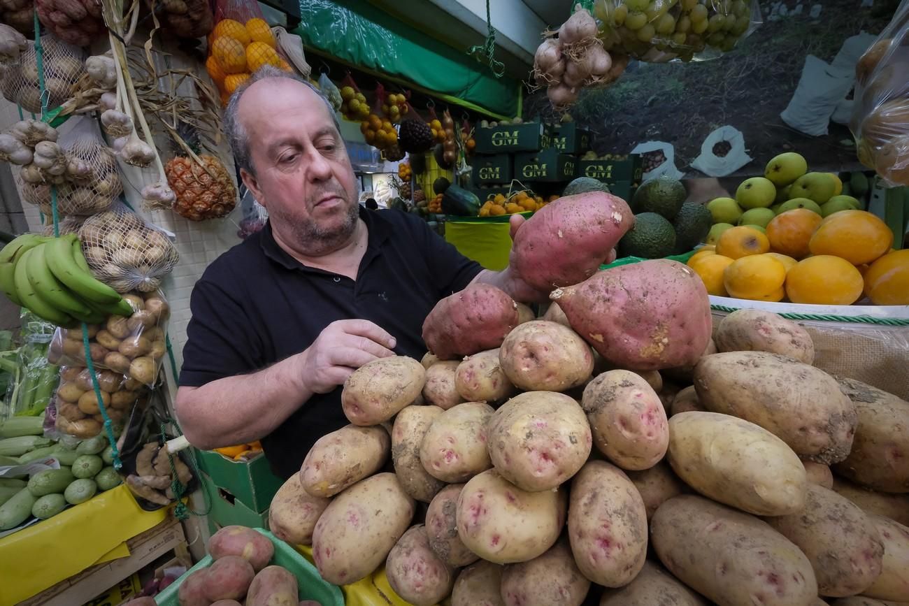 Compra de los ingredientes para el sancocho de Semana Santa