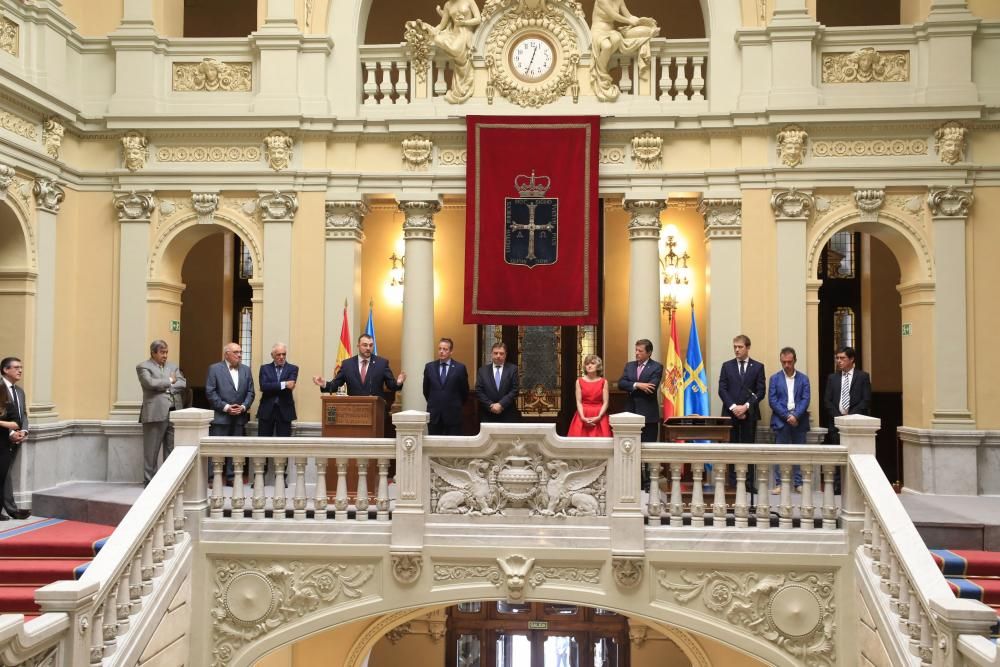 Toma de posesión de Adrián Barbón como presidente del Principado