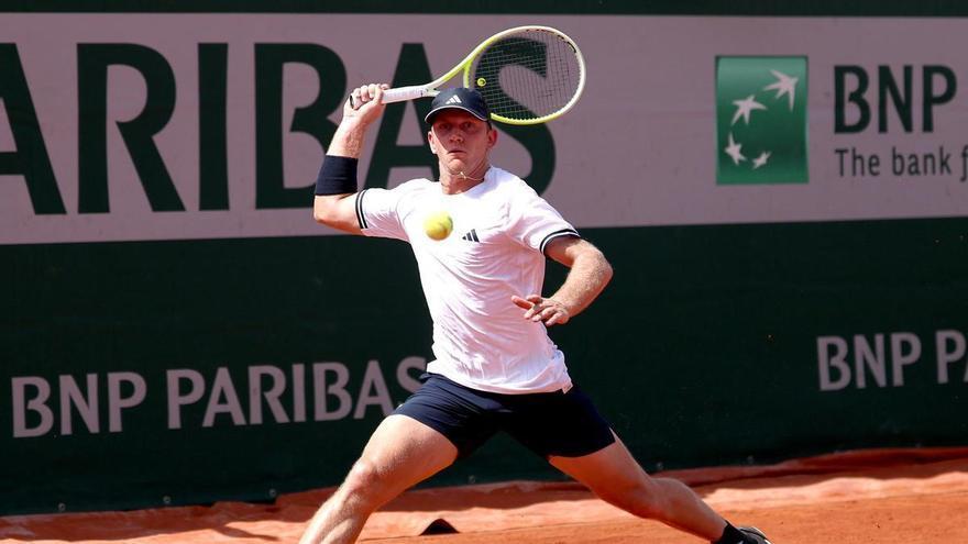 Davidovich gana a Dzumhur un partido loco de más de cuatro horas y cinco sets y se mete en segunda ronda