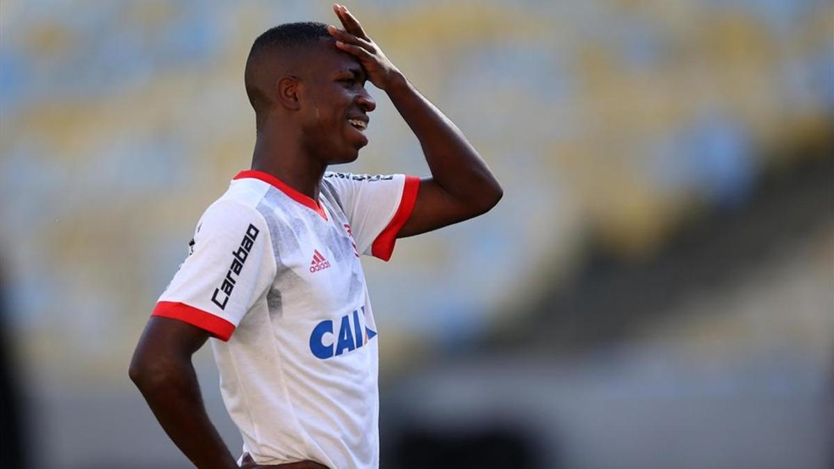 A Vinicius Jr no le están saliendo las cosas bien en Brasil