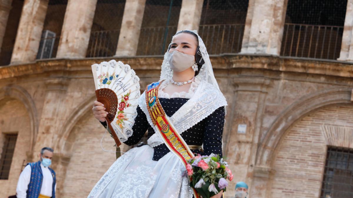 Búscate en el segundo día de Ofrenda por las calles del Mar y Avellanas entre las 9:00 y 10:00 horas