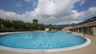 Onada de calor a la Safor: Gandia obri les piscines a la nit