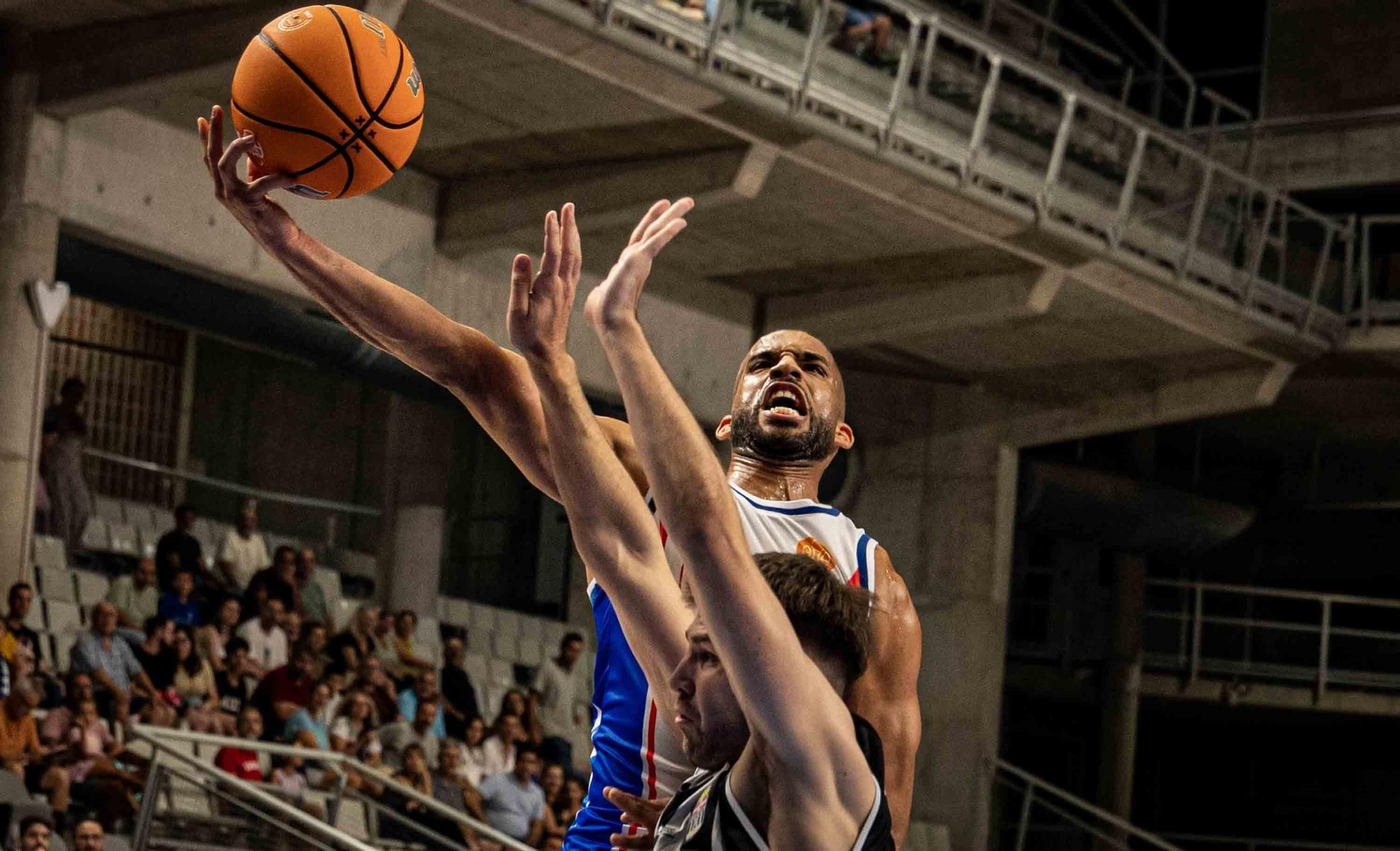 El Lucentum se presenta ante su afición frente al Cartagena
