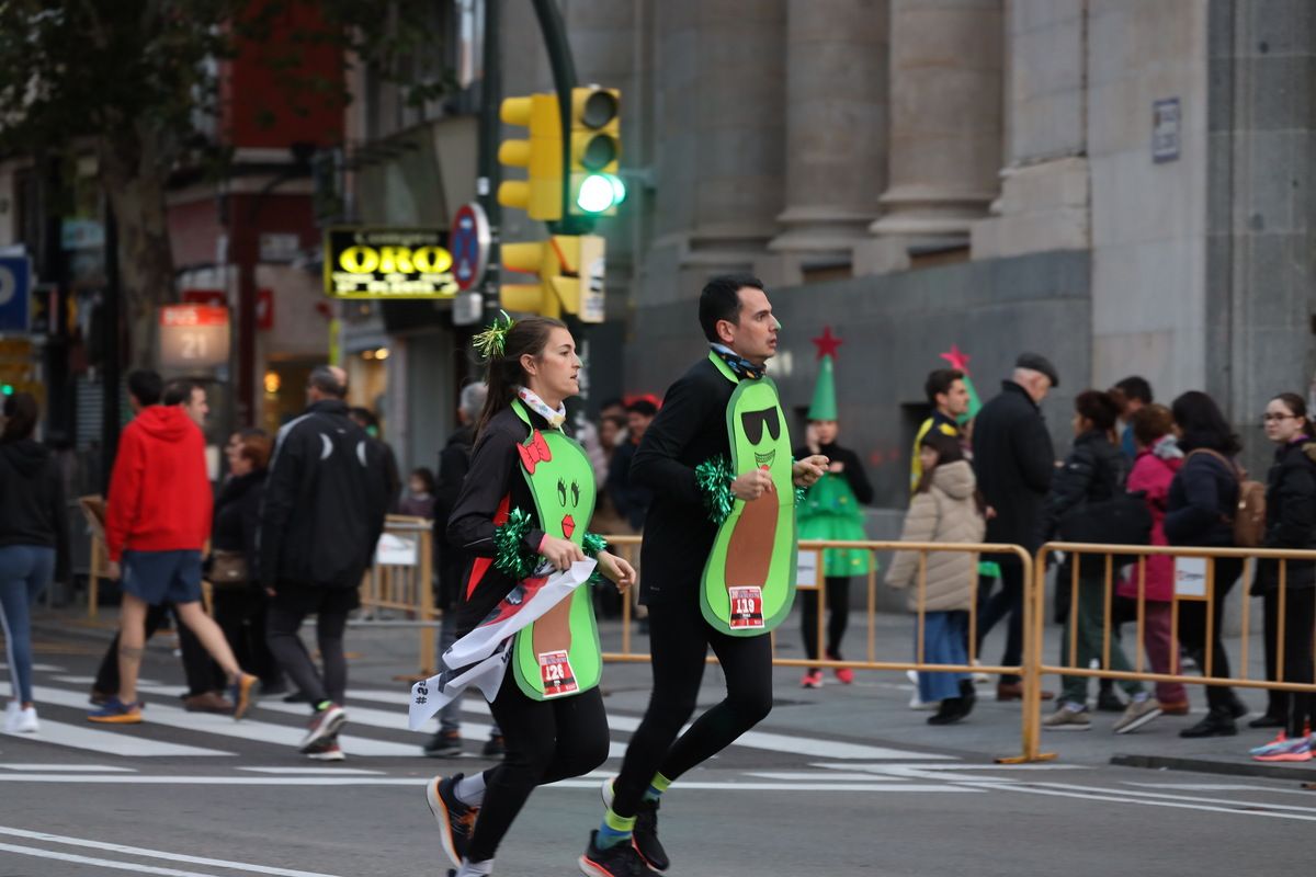 EN IMÁGENES | Zaragoza celebra su decimoctava edición de la San Silvestre