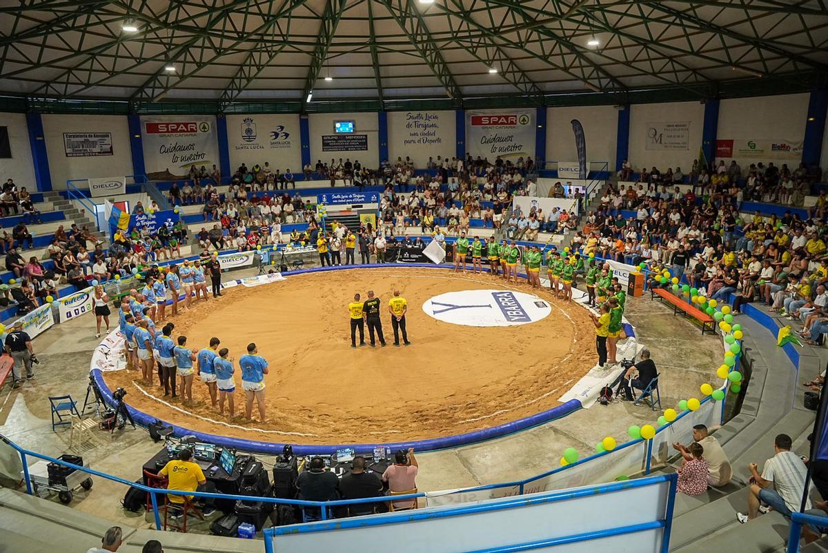 Torneo DIELCA de Lucha Corrida