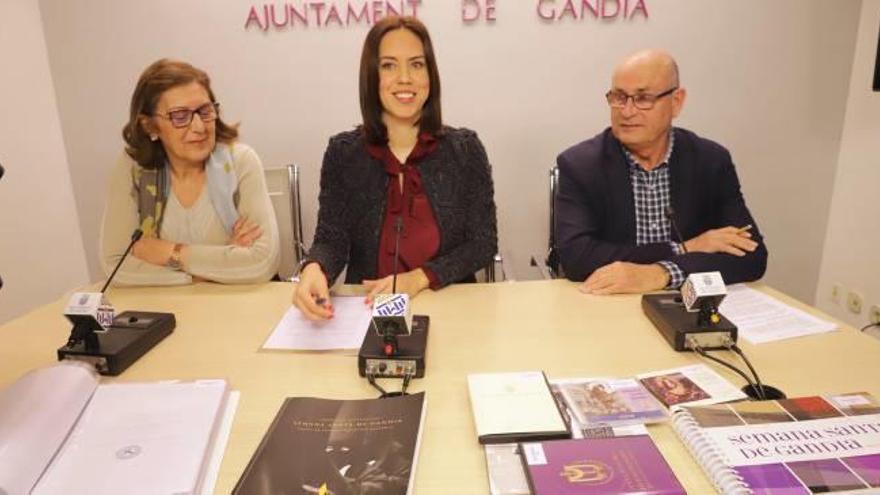 María José Martí, Diana Morant y Ciro Palmer, ayer.