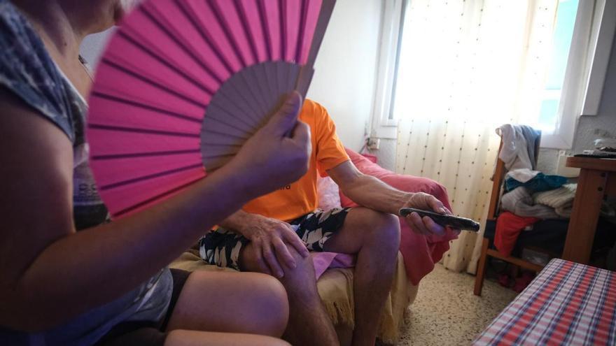 Problemas con la factura de la luz en plena ola de calor: El bono térmico sólo llega a 3 de cada 10 valencianos que lo necesitan