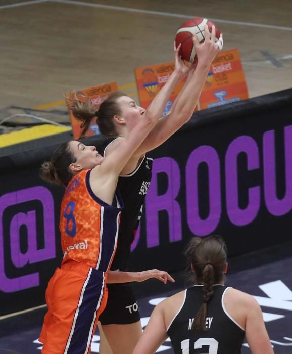 Las mejores imágenes del Valencia Basket - Basket Hema SKW