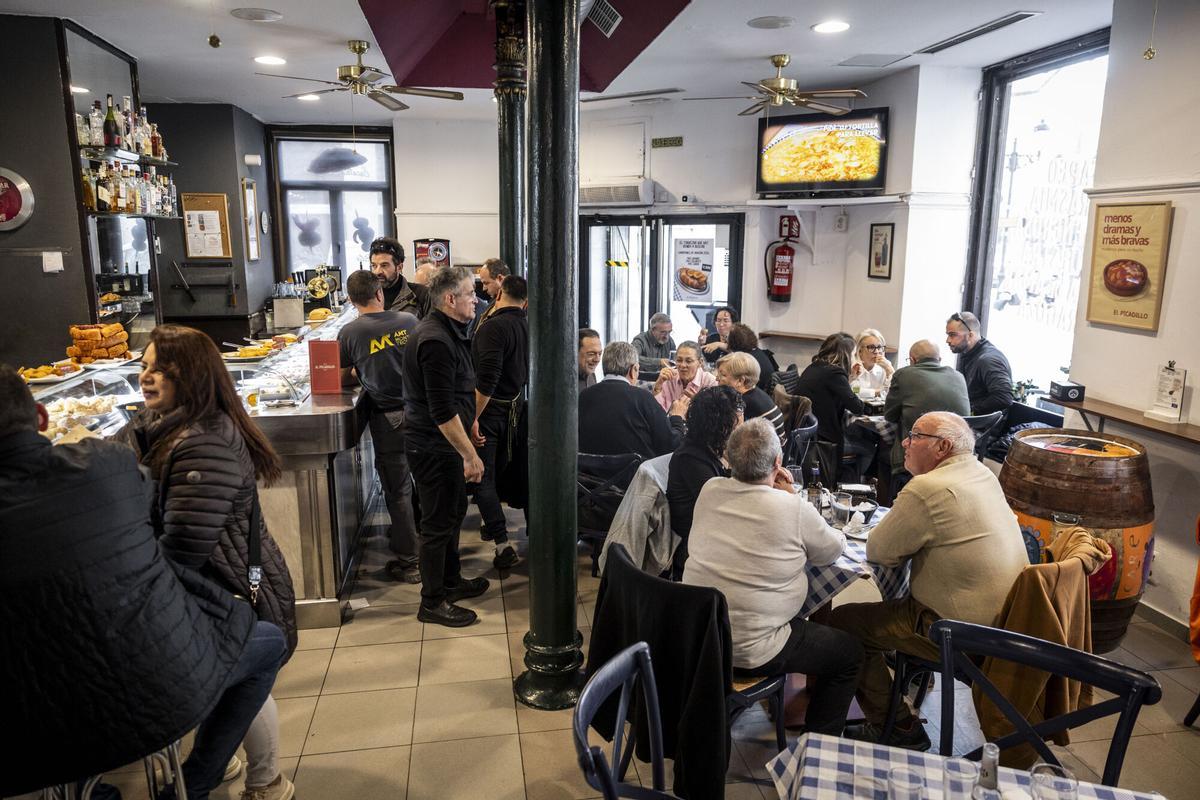 El Picadillo, el clásico bar de Zaragoza compite este año por tener el mejor torrezno del mundo