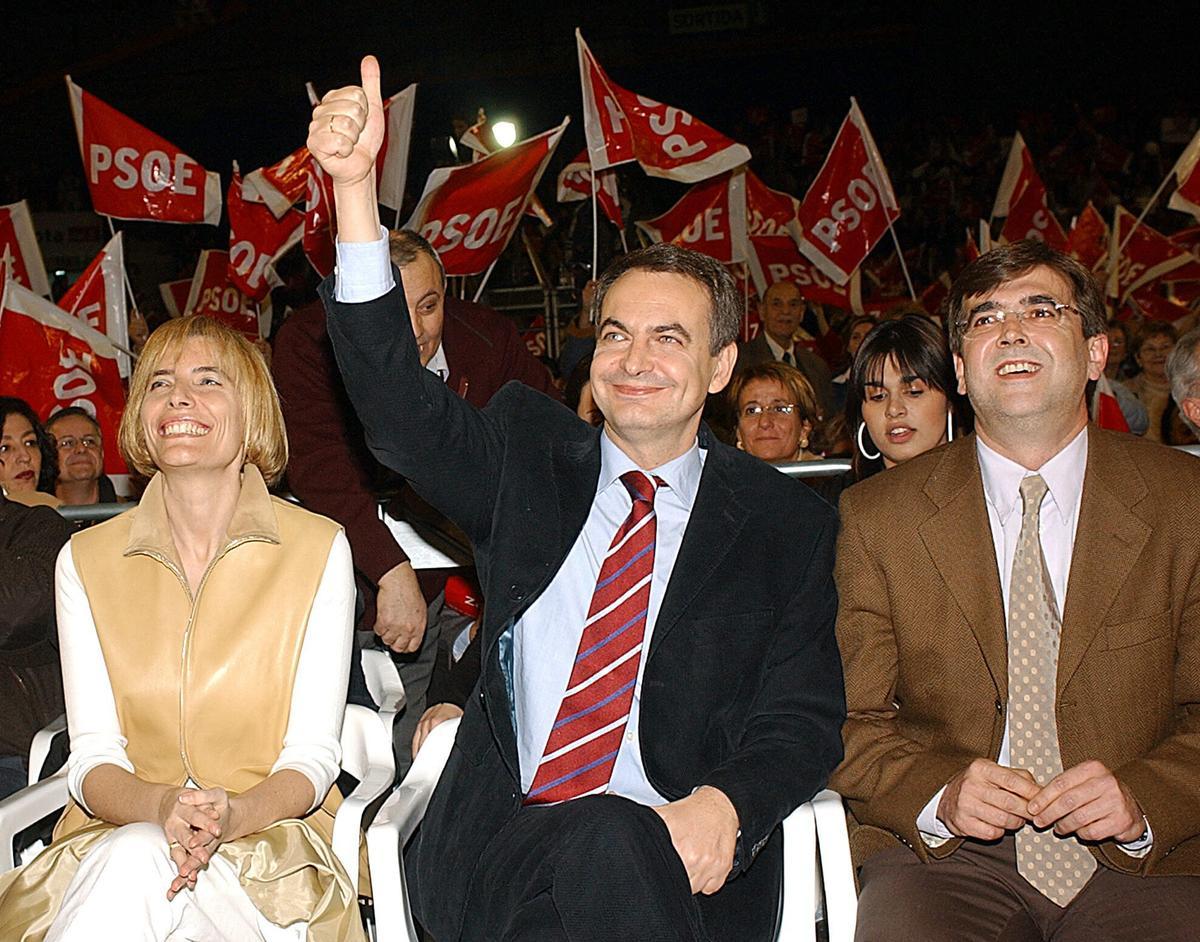 Sonsoles Espinosa, José Luis Rodríguez Zapatero i Francesc Antich, en un mitin a Palma (2004).