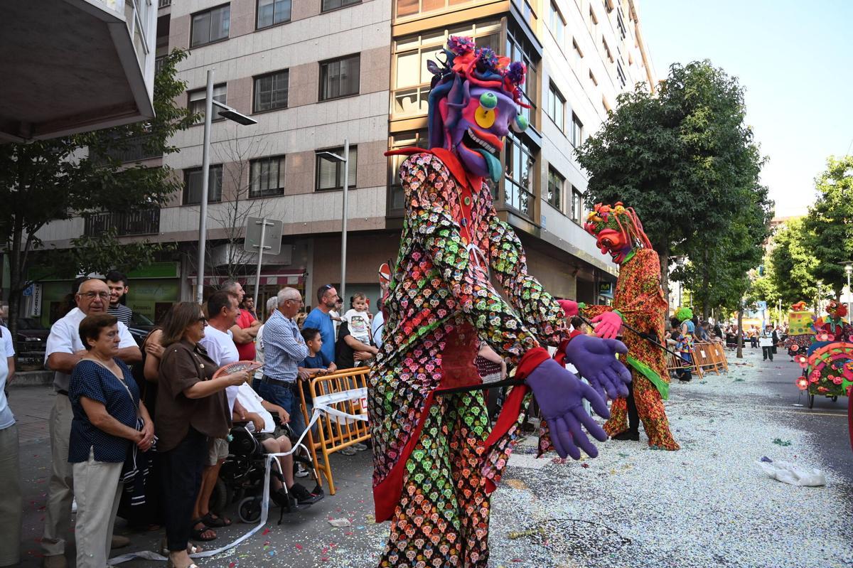 El desfile de la Batalla de las Flores de Pontevedra, en imágenes El desfile de la Batalla de las Flores de Pontevedra, en imágenes