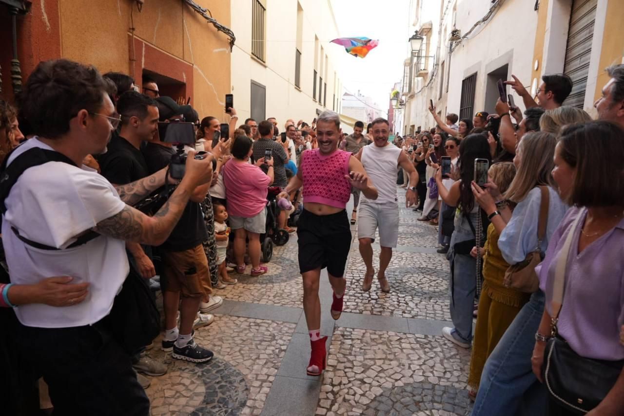 Así ha sido la carrera de tacones en Los Palomos de Badajoz