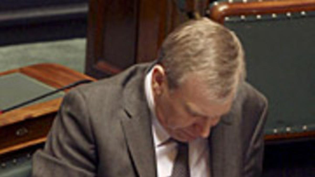 El Gobierno belga dimite en pleno por un escándalo de presiones a la ...