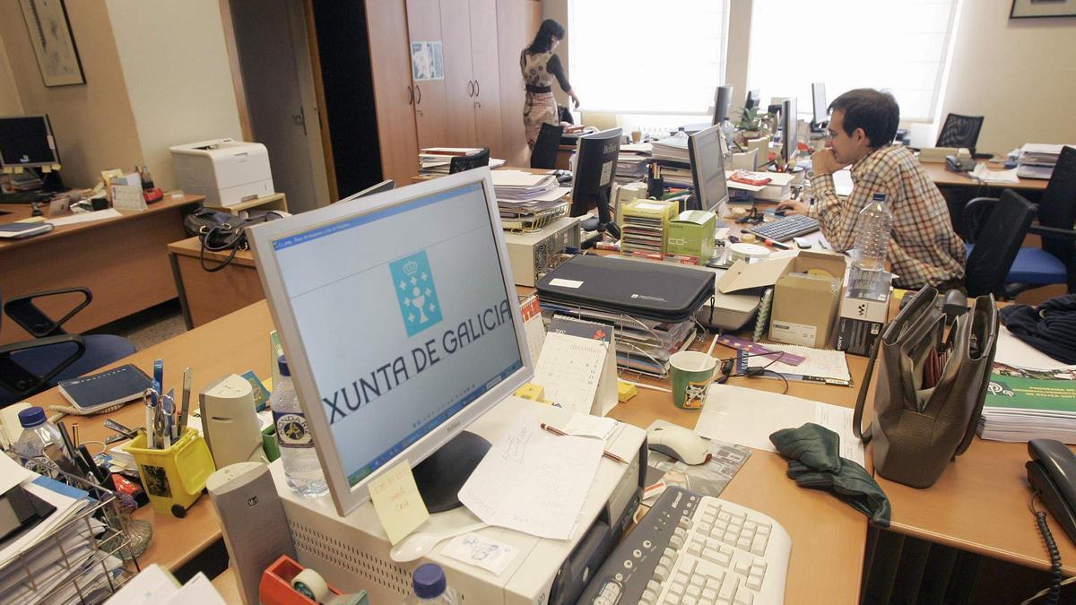 Un ordenador en una oficina de la Xunta.