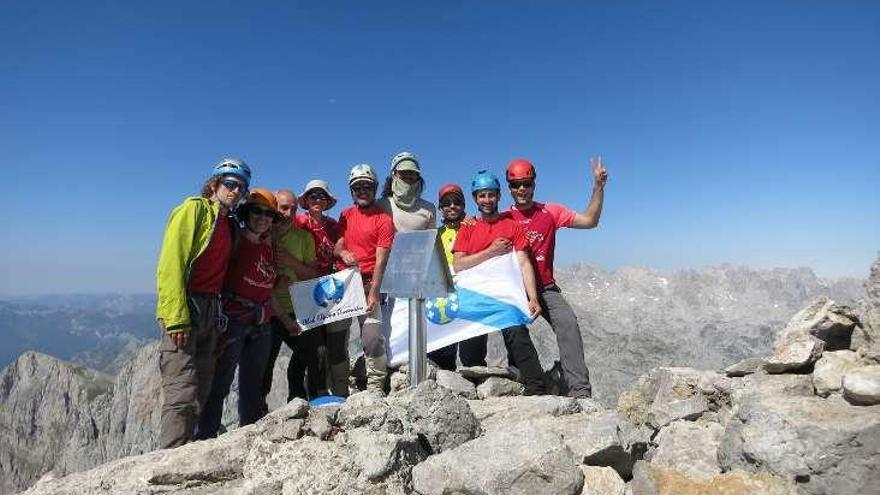 Los componentes del Club Alpino Ourensán. // Jesús Regal