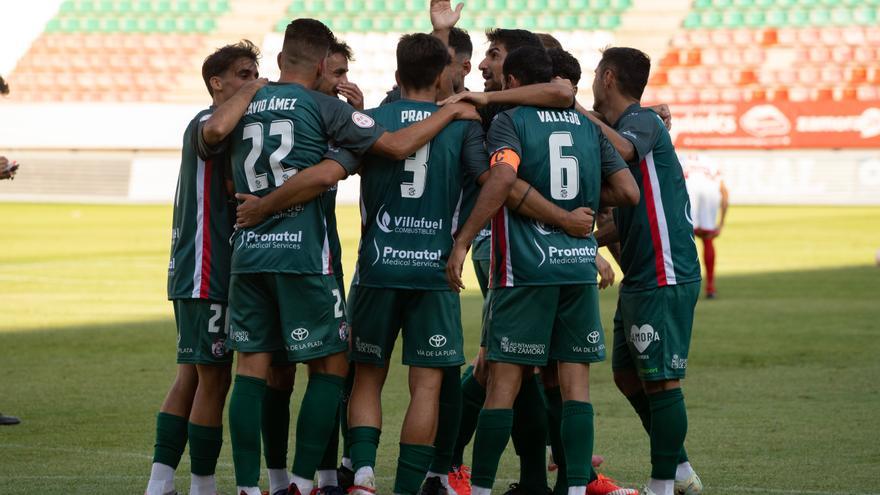 GALERÍA | El Zamora CF dedica un triunfo a su eterno capitán en el Memorial Agustín Villar