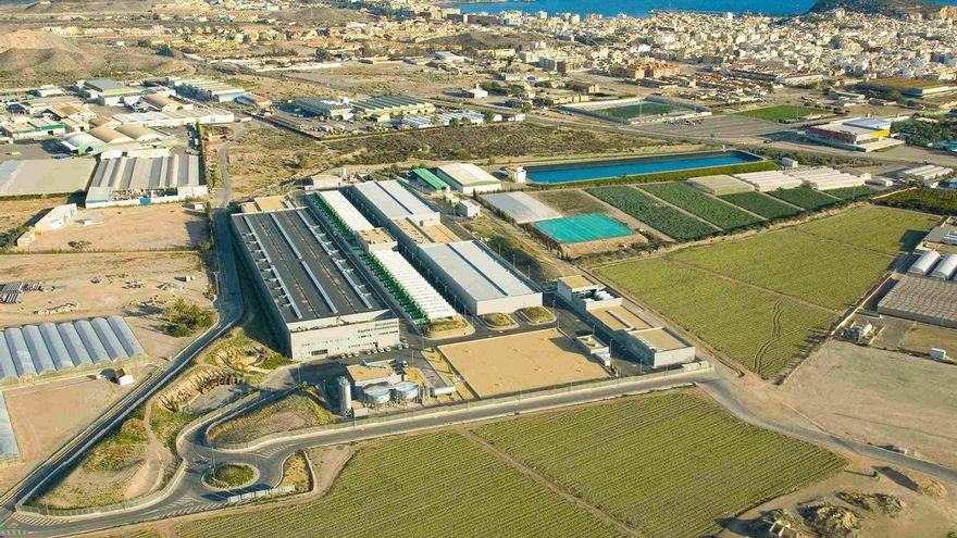 La factura eléctrica de las desaladoras de Acuamed y del Taibilla supera los 102 millones
