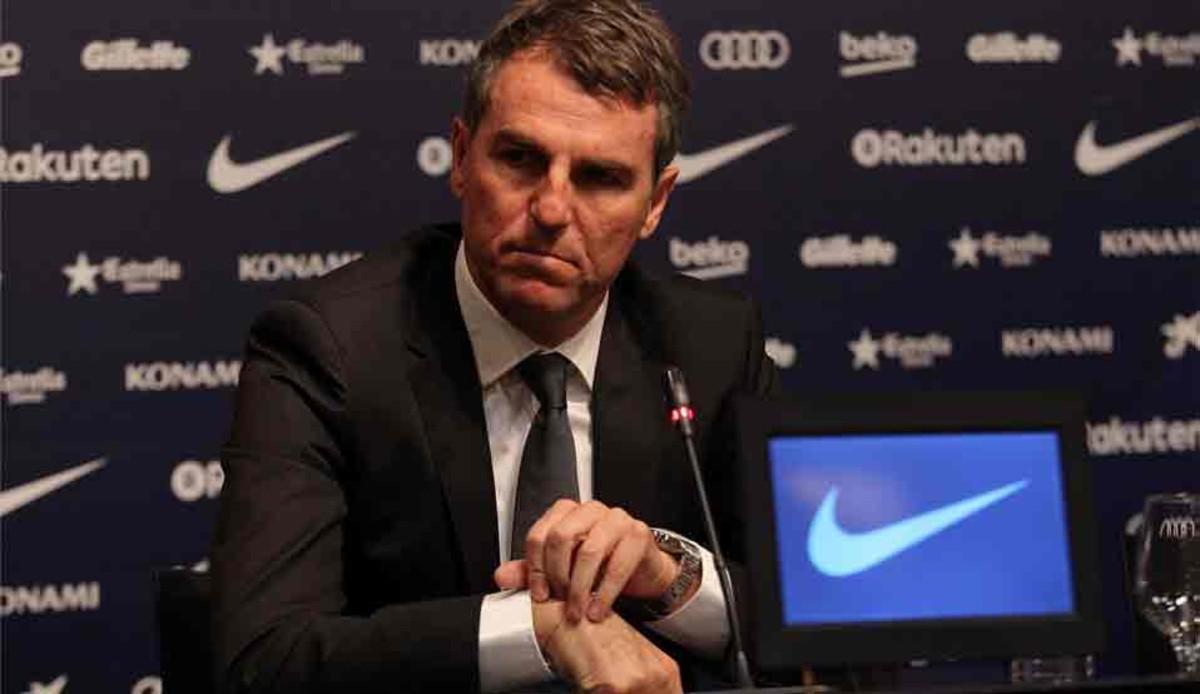 Robert Fernández desmintió a Emery