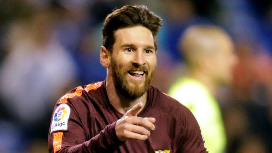 Messi celebra uno de sus goles en Riazor.