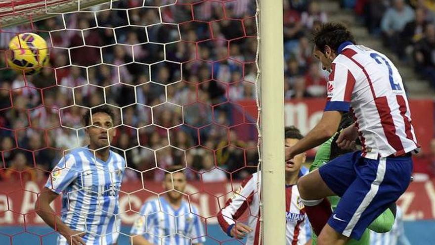 El Atlético vence con claridad al Málaga (3-1)