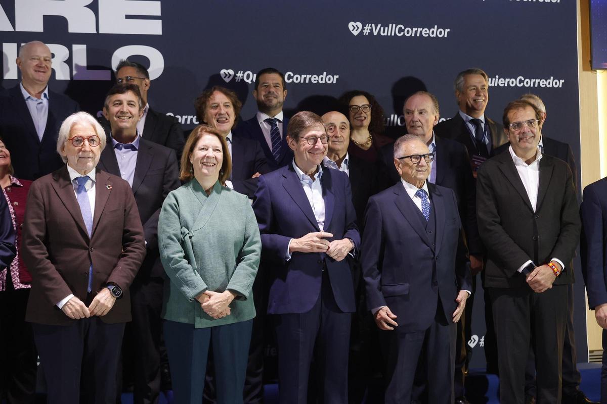 Todos los asistentes al último acto de 'Quiero Corredor'