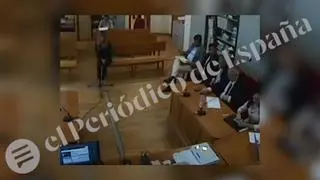 Rifirrafe entre el juez Peinado y el abogado de Begoña Gómez a cuenta de quién puede negarse a declarar