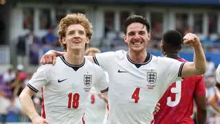 Fenómeno 'Flash Gordon' antes del Mundial: "Inglaterra está encantada con su fichaje por el Barça"