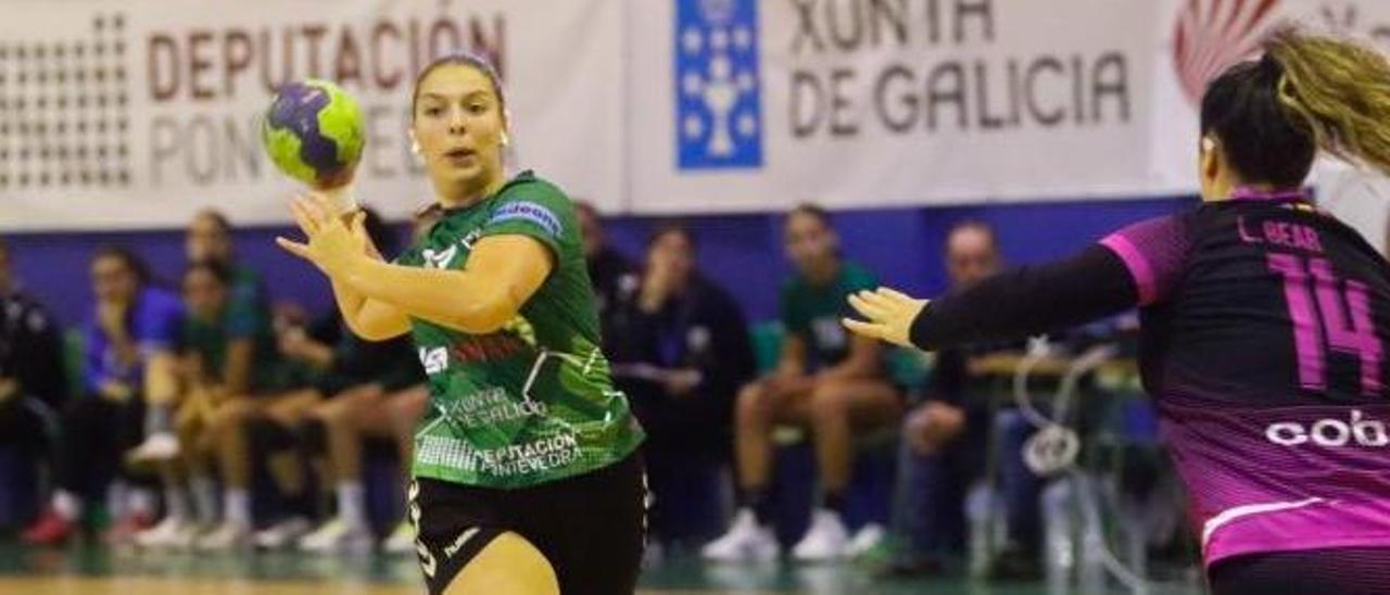 El Asmubal se acerca a la élite del balonmano femenino. |  // I. ABELLA