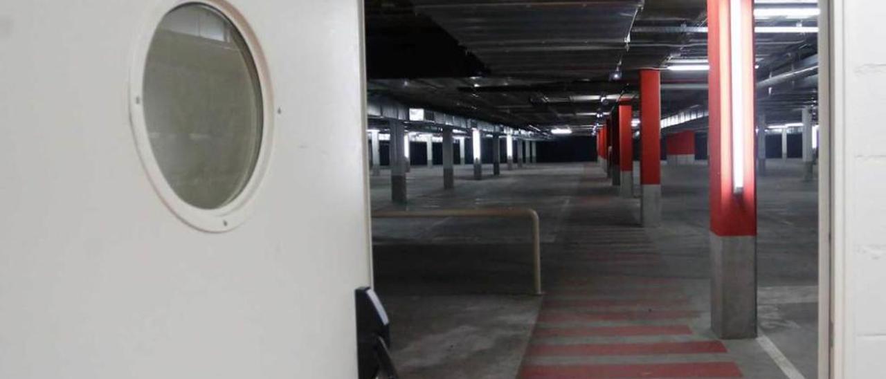 El parking del Niemeyer.