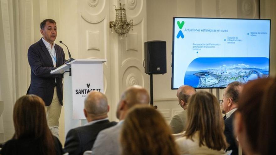 Jornada de Turismo de Santa Cruz de Tenerife en el Hotel Mencey