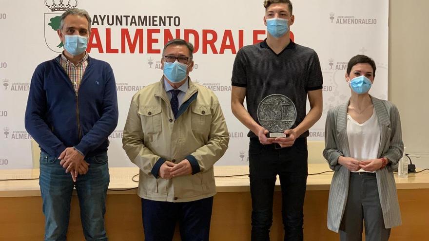 Miguel Durán y César Castro, agasajados en sus ciudades