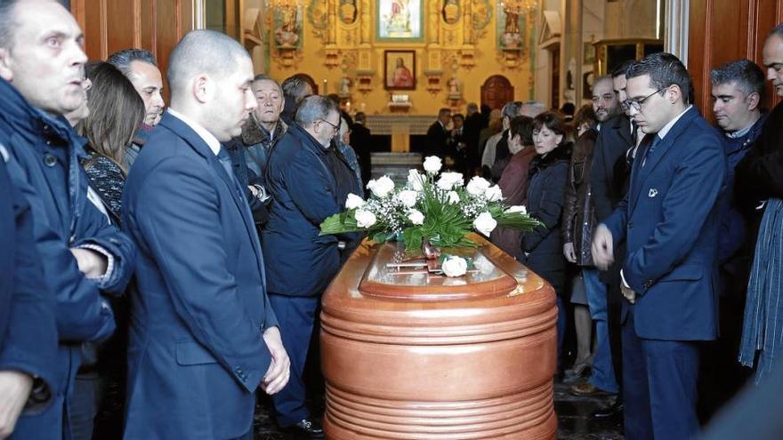 legada del féretro de Francisco Pons a la iglesia de Beniparrell.