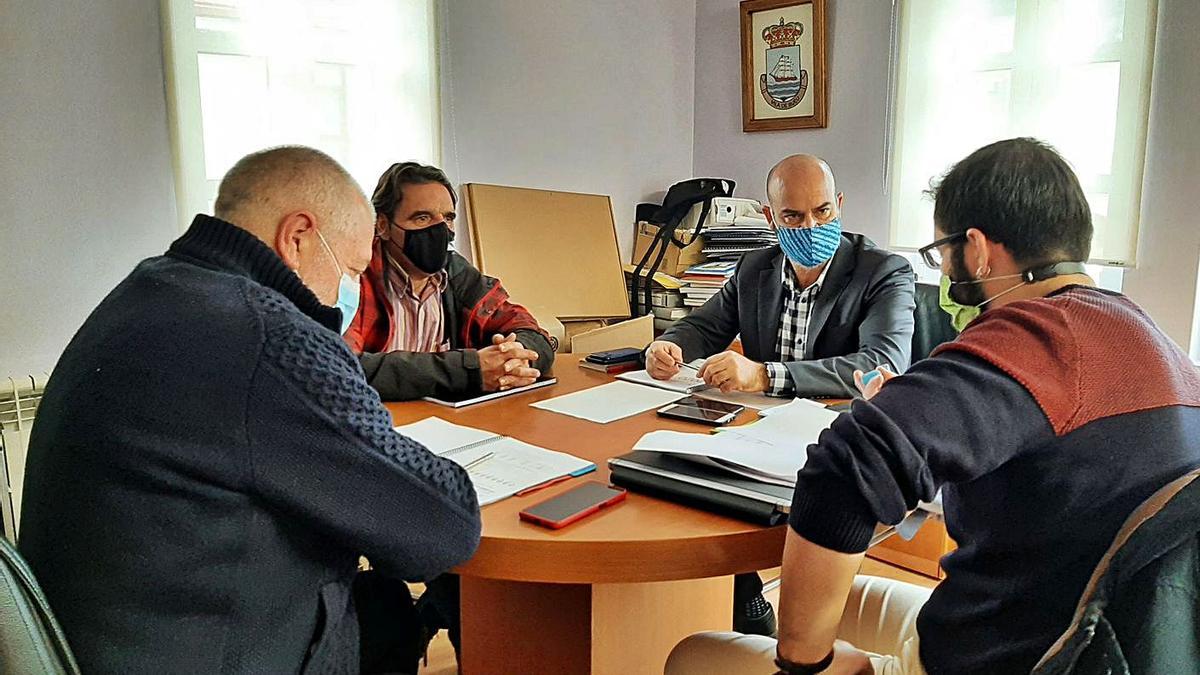 Una reunión, esta semana, entre el gobierno, técnicos de Tesorería y de la actual empresa. | //