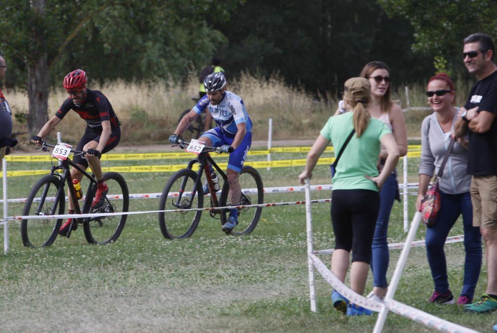 Cycling No Limit Travel Cicloturista i sortida de la Festa del Pedal del GEiEG